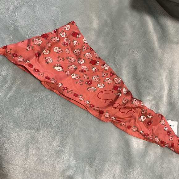 100% silk Coach floral scarf - Picture 3 of 6